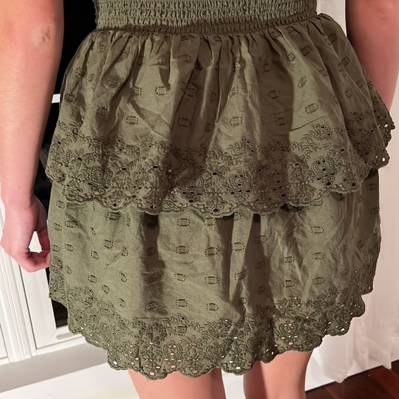 American Eagle tiered lace lined dress with tie in back and eye hook closure - Picture 4 of 7